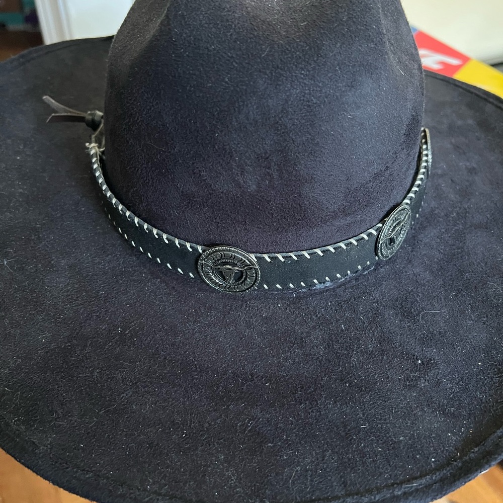 Men's Black Suede Hat with Decorative Band